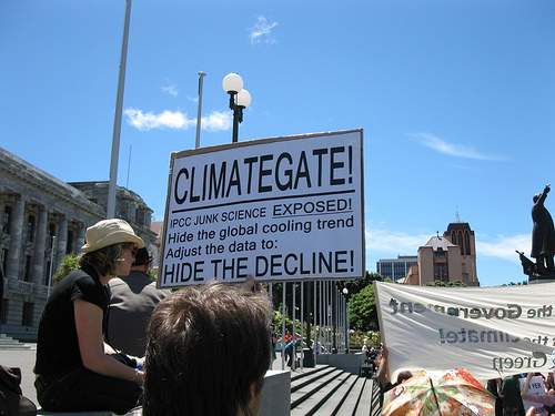 Wellington "Climate Change" Counter-Protesters Abused & Assaulted